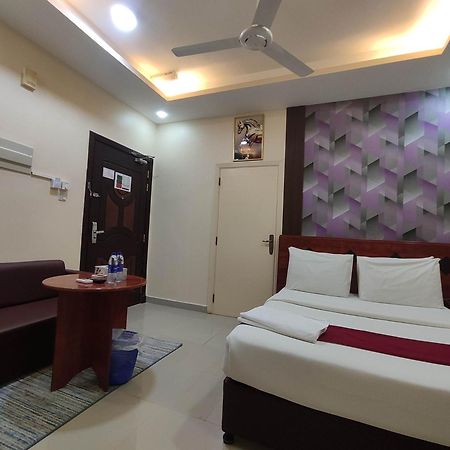 Al Nakheel Hotel Apartments Рас ал Хайм Екстериор снимка