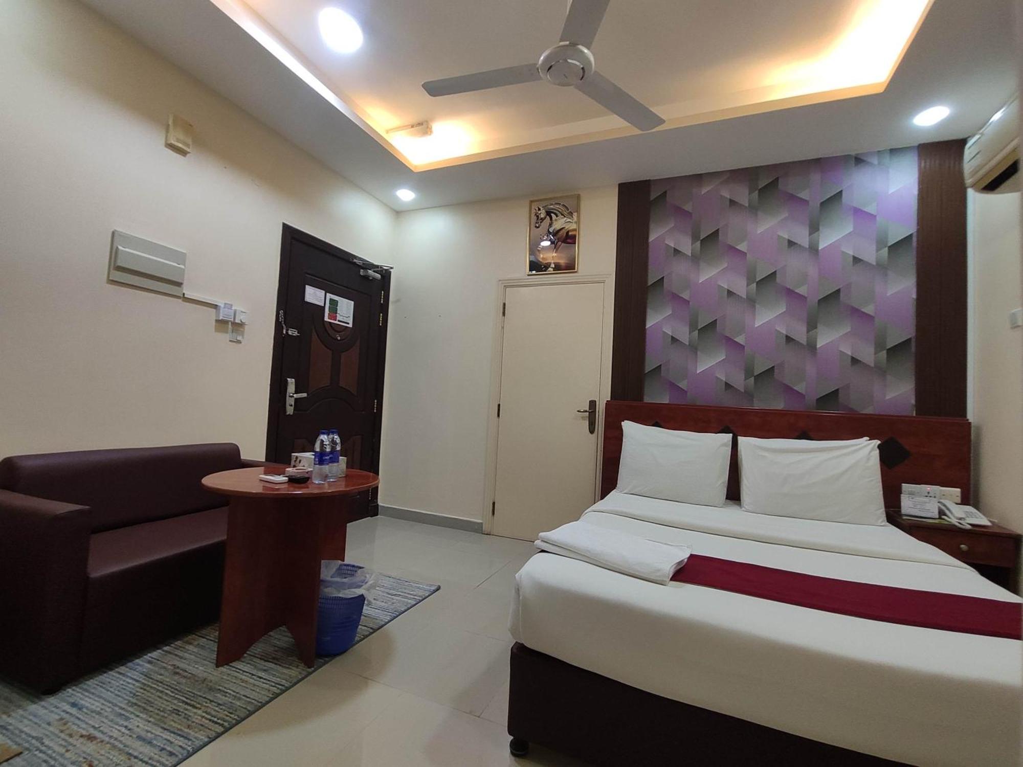 Al Nakheel Hotel Apartments Рас ал Хайм Екстериор снимка