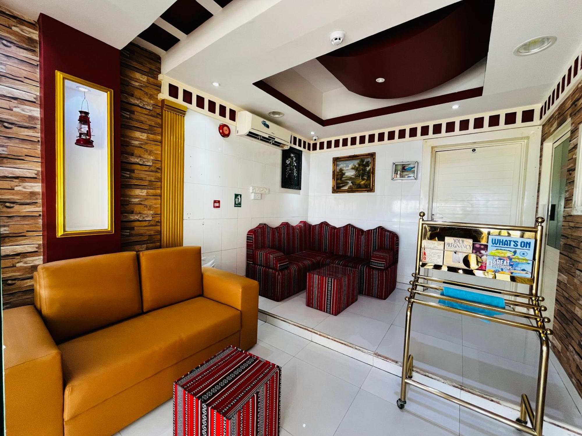 Al Nakheel Hotel Apartments Рас ал Хайм Екстериор снимка