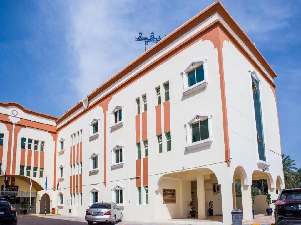 Al Nakheel Hotel Apartments Рас ал Хайм Екстериор снимка