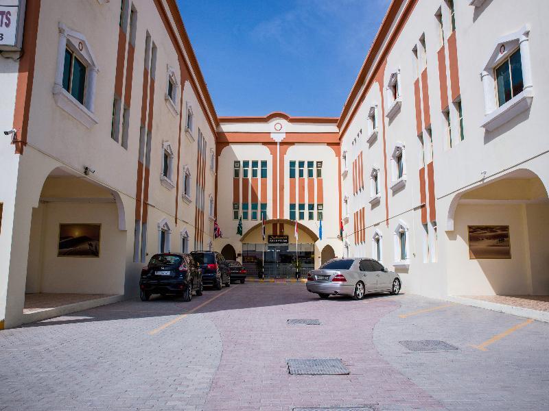 Al Nakheel Hotel Apartments Рас ал Хайм Екстериор снимка